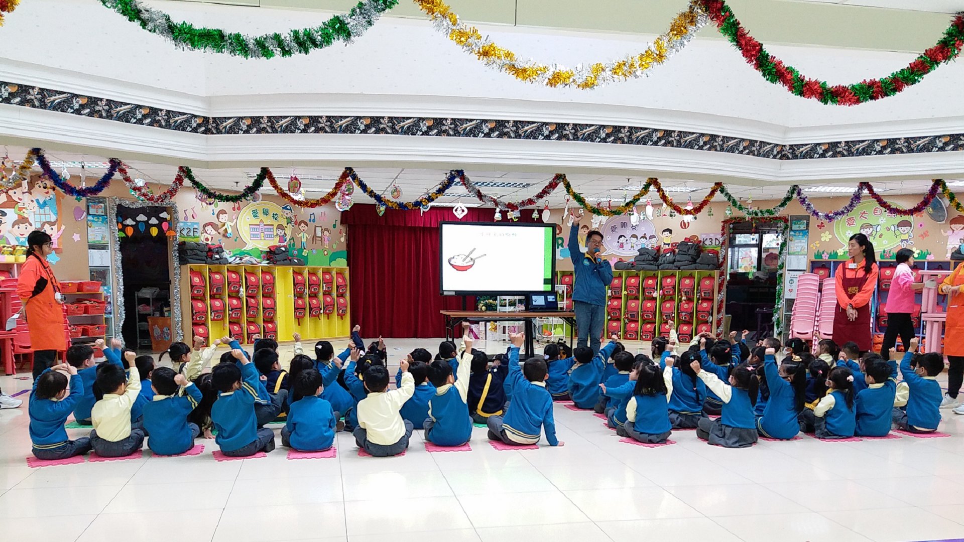 Speaker delivering a Food Wise talk to students