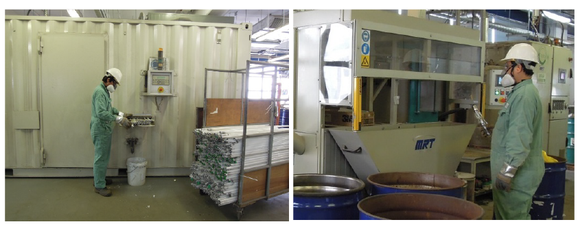 Lamp separation process into glass, powder and metal parts